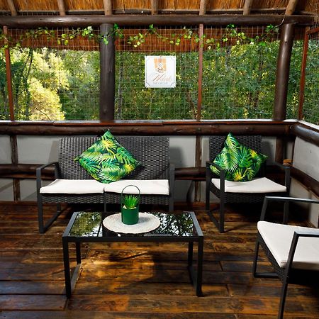 Ndalo Lodge Нелспрёйт Экстерьер фото